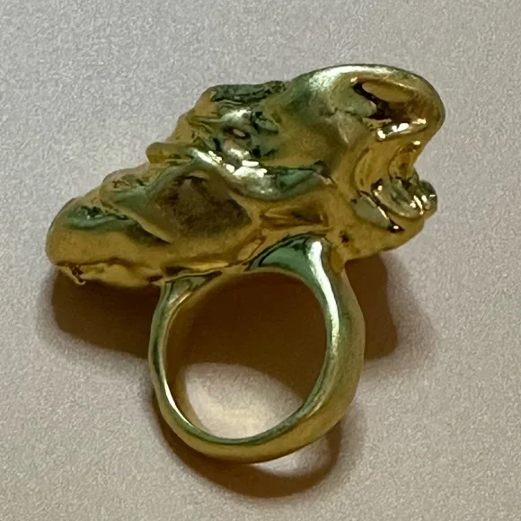 Tory Burch Oyster pearl from the ocean Ring size 7 - Picture 8 of 11